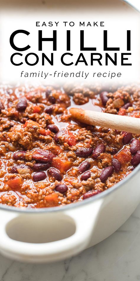 Chilli Con Carne Recipe, Dog City, Bass Tips, Carne Recipe, Con Carne Recipe, Chili Dog, Chili Mac, Chilli Recipes, Autumn Table