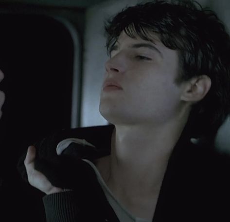 tom sturridge as nigel colbie in 2006 film Like Minds (Murderous Intent) Like Minds 2006, Nigel Colbie, 2006 Aesthetic, Like Minds, Morpheus Sandman, Tom Sturridge, Time Cartoon, Ideal Man, Hottest Guy Ever