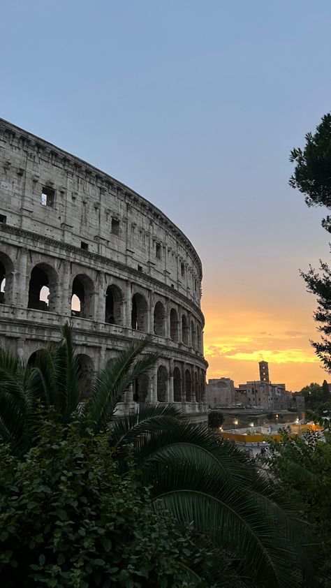 Colosseum sunset iphone wallpaper Rome travel aesthetic Rome Aesthetic Wallpaper, Italy Wallpaper Iphone, Rome Wallpapers, Roma Wallpaper, Katherine Center, Rome Italy Photography, Italy Wallpaper, Sister Wallpaper, Sunset Iphone Wallpaper