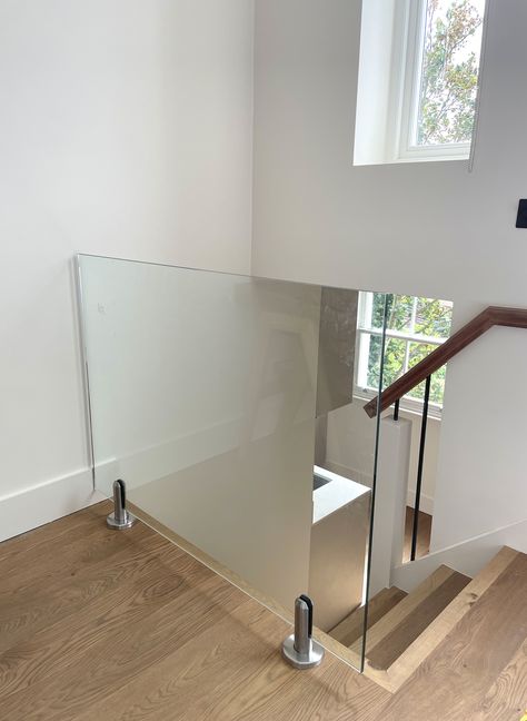 Frameless Glass balustrade Dm us 📩 with any queries or for quotes. For more content: Follow us @londonglasscentre Visit: https://www.londonglasscentre.net #frameless #beautiful #bespoke #modern #glass #balustrades #toughenedglass #interior #design #architecture #glassofig #naturallight #light #home #london Frameless Glass Balustrade, Home London, Light Home, Glass Balustrade, Interior Design Architecture, Modern Glass, Design Architecture, Natural Light, Bespoke