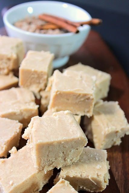 Cinnamon Fudge Recipe, Cinnamon Fudge, Eggnog Fudge, Peanut Brittle Recipe, Pumpkin Fudge, Homemade Fudge Recipes, Fudge Flavors, Microwave Fudge, Chocolate Granola