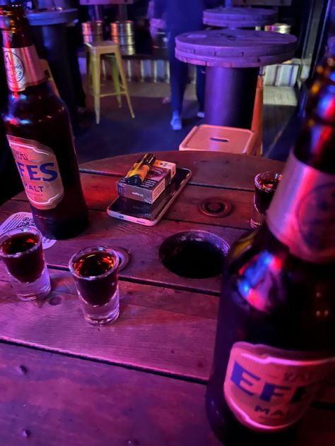 Beer Bar Aesthetic, Beer Aesthetic Drinking Night, Pub Aesthetic Night, Bar Foods Pub, Beer Aesthetic Drinking, Bar Aesthetic Night, Pub Aesthetic, Lauren Blakely, Beer Night