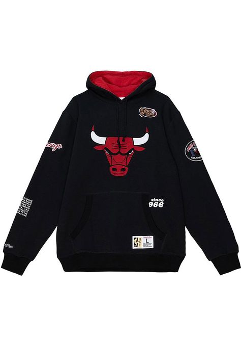 Stay in style while you cheer on the Bulls in this Chicago Bulls Black Long Sleeve Origins Fleece Fashion Hood! This Long Sleeve Fashion Hood features a lined hood with adjustable drawcord, graphics on front and sleeves, ribbing at the cuffs and waist. It's designed for the ultimate comfort while cheering for Chicago Bulls. Chicago Bulls Ropa, Chicago Bulls Outfit, Chicago Bulls Hoodie, Chicago Bulls Sweatshirt, Half Sleeve Sweater, Drawstring Jeans, Bulls Shirt, Cyberpunk Clothes, Alt Clothes