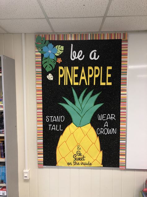 Pineapple Theme Classroom Decor, Fruits Bulletin Board Ideas, Pineapple Door Decoration, Tropical Theme Bulletin Board, Aloha Bulletin Board Ideas, Tropical Classroom Door Decor, Inspirational Bulletin Boards For School Hallways, Pineapple Bulletin Board Ideas, Fruit Bulletin Board Ideas