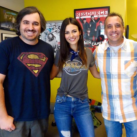 Victoria Justice ‏@VictoriaJustice  · Sep 6    Had so much fun hanging out with these jokers today  @bqquinn @Joe_Gatto #impracticaljokers     Impractical Jokers Impractical Jokes, Brian Quinn, Scene Punk, Impractical Jokers, Punk Rocker, Victoria Justice, Happily Married, Bold Black, Hanging Out