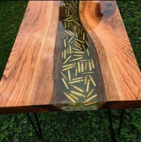 Wood Resin Table, Table Resin, Wood Table Design, Into The Wood, Wooden Pallet Projects, Resin Furniture, Diy Holz, Diy Pallet Projects, Resin Table