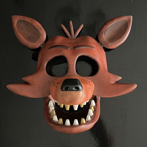 Jumpscare Gif, Five Nights At Freddy's Costume, Foxy Jumpscare, Freddy Mask, Pirate Cove, Fnaf Crafts, Fnaf Foxy, Fnaf Cosplay, Mascaras Halloween