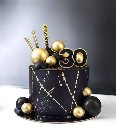 30th Birthday Cakes For Men, 30th Birthday Cake For Women, Black And Gold Birthday Cake, Bolo Naruto, Black And Gold Birthday, Black And Gold Cake, Modern Birthday Cakes, 30th Birthday Cake, Birthday Cake For Husband