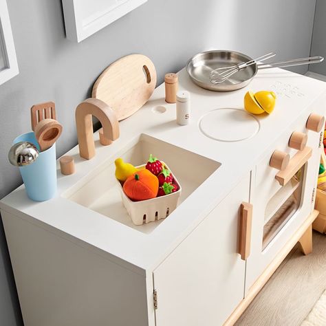 Play kitchen food