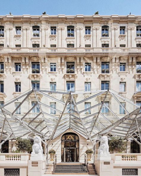 The Peninsula Paris - Official on Instagram: ““Home is where the heart is” don’t you agree? #thepeninsulaparis 📸 by @alecramazzottimalin” Peninsula Paris, Peninsula Hotel, Paris Hotels, Beautiful Hotels, City House, Home Is Where, Where The Heart Is, Welcome Home, City Lights