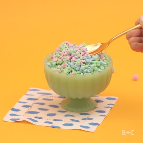 How To Make Dippin Dots, Diy Dippin Dots, Homemade Dippin Dots, Dip And Dots, Dippin Dots Recipe, Dippin Dots, Weight Watcher Desserts, Dessert Oreo, Coconut Dessert