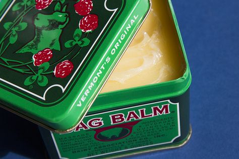 null Bag Balm Uses, Bag Balm, Healthy Parenting, Beauty Diy Skincare, Smelly Shoes, Edc Gadgets, Oil Bag, Winter Hacks, Dog Dental