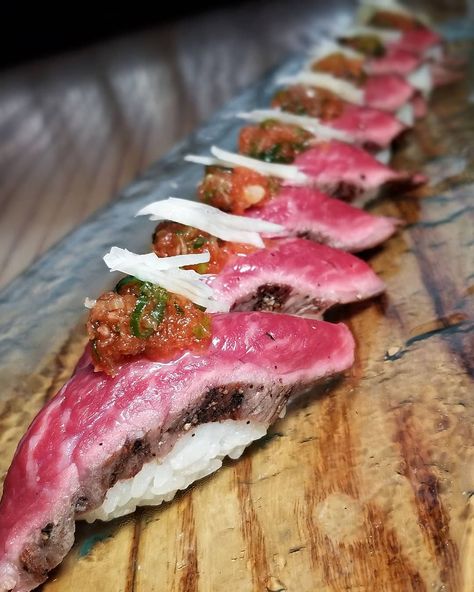 beef nigiri sushi @nobufiftyseven. Gorgeous and delicious!  #sushi #beef #rawbeef #raw #nigiri #japanese #japanesefood #wagyu…” Nigiri Recipe, Wagyu Recipes, Meat Sushi, Beef Sushi, Japanese Appetizers, Raw Sushi, Sushi Bake, Sushi Cake, Sushi Menu