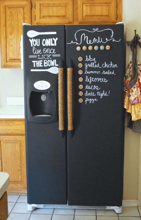 35+ Creative Ways To Organize Your Fridge Chalkboard Refrigerator, Fridge Makeover, Retro Fridge, Diy Chalkboard, Home Decor Hacks, Chalkboard Paint, Grocery List, Decorating Tips, A Kitchen