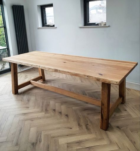 Oak Dinning Table, Kursi Outdoor, Alternative Furniture, Oak Farmhouse, Wooden Kitchen Table, Diy Dining Room Table, Solid Oak Dining Table, Pine Dining Table, Farmhouse Dining Room Table