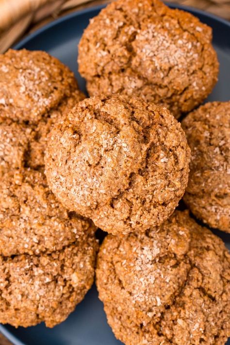 Bran Muffin Recipe With Buttermilk, Easy Bran Muffin Recipe, Applesauce Bran Muffins, Healthy Bran Muffin Recipe, Buttermilk Bran Muffins, All Bran Muffins, Bran Muffin Recipe, Muffins From Scratch, Bran Muffins Healthy