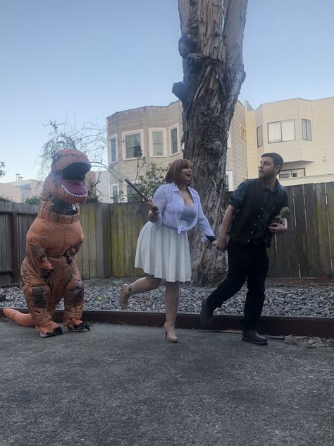 Couples Halloween Costumes Halloween, Claire And Owen Costume, Claire And Owen, Couples Halloween, Couple Halloween, Couple Halloween Costumes, Jurassic World