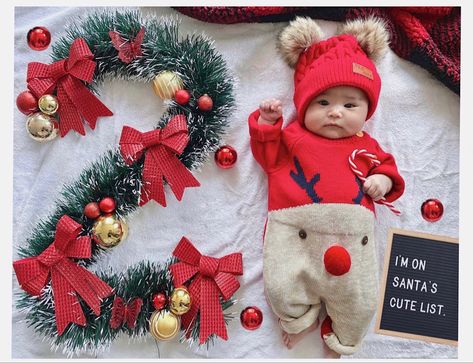 8 Month Baby Photoshoot December, Krismas Baby Photoshoot, Baby Christmas Photography 6 Month, Baby Christmas Monthly Pictures, 3 Months Christmas Pictures, Two Month Old Baby Pictures Christmas, Christmas Baby Photoshoot Ideas 3 Months, Christmas One Month Photo, Christmas Baby Month Pictures