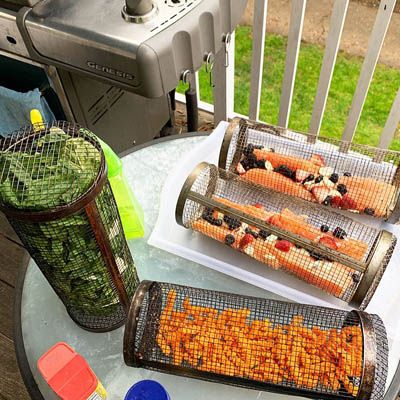 Discover How This BBQ Tool Helps You Grill Like A Pro Grilling Gadgets, Healthy Stir Fry, Grill Basket, Easy Grilling, Easy Bbq, Cook Up A Storm, Cooking Games, Grilling Tools, Bbq Tools