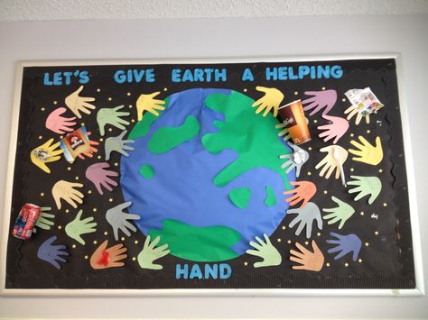 Earth Bulletin Board Ideas Preschool, Day Planet Earth, Earth Day Display Board, Earth Day Door Decoration, Earth Day Window Display, Earth Day Bulletin Board Ideas Preschool, Earth Day Decor, Earth Bulletin Board Ideas, Earth Day Board Decoration