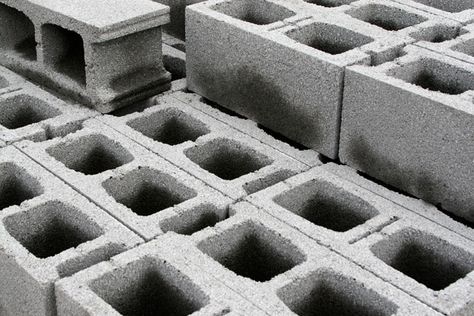 3 Unique Uses for Cinder Blocks Building A Home Gym, Building A Retaining Wall, Types Of Bricks, Concrete Block Walls, Cement Design, Cement Blocks, Build A Wall, Cinder Block, Concrete Slab