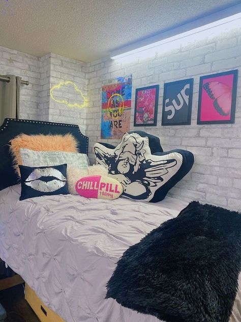 Follow me for more !! Room Inspo With Black Furniture, College Dorm Black Women, Hype Beast Dorm Room, Pink Hypebeast Room, Black And Pink Dorm Room Ideas, Hypebeast Dorm, College Dorm Room Ideas Black Women, Baddie Dorm Room, Freshman College Packing List