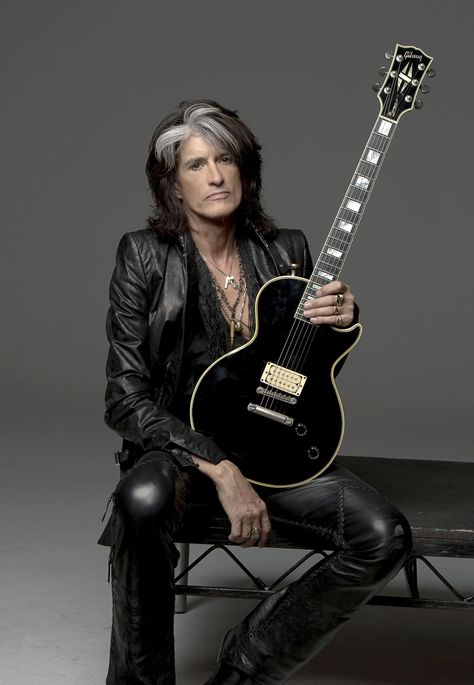 Joe Perry Guitar, Aerosmith Guitarist, Hollywood Vampires, Tyler Aerosmith, Steven Tyler Aerosmith, Joe Perry, Jerry Lewis, Steven Tyler, Alice Cooper