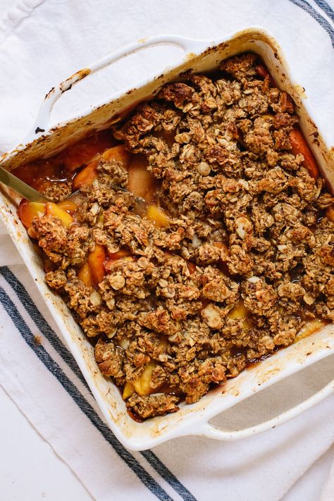 Gluten-Free Peach Crisp Recipe - Cookie and Kate Gluten Free Peach Crisp, Healthy Peach Crisp, Peach Crisp Recipe, Cookie And Kate, Peach Crisp, Fruit Crisp, Gf Desserts, Summer Dessert Recipes, Gluten Free Sweets