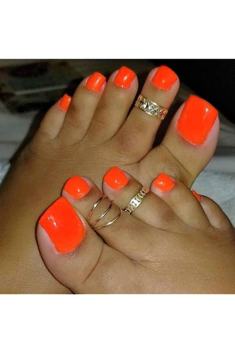 Outyua Glossy Toe Nails Orange Press on Toenails Acrylic Square False Toe Nail Short Fake Toenai Summer Beach Full Coverl with Designs 24pcs for Women (Orange) Orange Toe Nails Ideas, Orange Toes Black Women, Toe Colors For Fall, Toes Designs Pedicure, Neon Orange Pedicure, Orange Toes Nails, Nails Toes Design, Big Toe Designs Toenails, Orange Toe Nail Designs