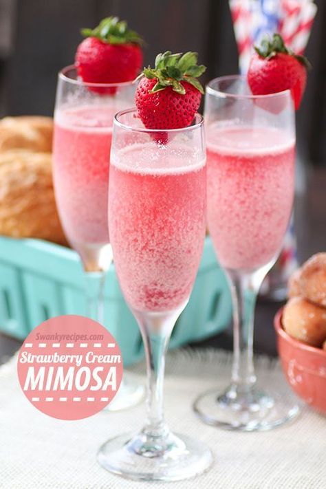 Strawberry Cream Mimosa Bubbly sparkling champagne with refreshing raspberry and strawberry frozen cream sweetened with Sweet’N Low make this the ultimate brunch beverage. @sweetnlowbrand  #donthesitaste #sponsored Alcohol Drink Recipes, حفل توديع العزوبية, Mimosa Recipe, Brunch Drinks, Strawberry Cream, Brunch Party, Easter Brunch, Holiday Drinks, Alcohol Recipes