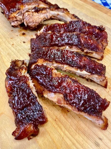 Pork Loin Ribs In Oven, St Louis Style Ribs Oven, Oven Baked Pork Ribs, Ribs Recipe Oven, Mango Margaritas, Baked Pork Ribs, Baked Bbq Ribs, Ribs Recipes, Pork Tenderloins