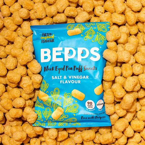 Bepps Snacks: colourful summery product photography of vegan snacks - Marianne Taylor Chips Photography Food Styling, Chips Product Photography, Snack Photography Ideas, Food Product Photography Ideas, Snack Photoshoot, Chips Photography, Snack Photography, Snacks Photography, Snack Product