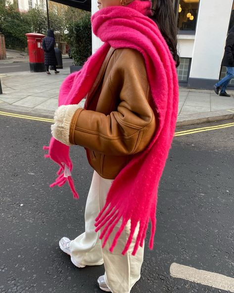 if in doubt wear a big coat and a bright scarf 💘💘💘… | Instagram Bright Scarf Outfit Winter, Pink Scarf Aesthetic, Pop Of Pink Outfit, Autumn Outfits Colorful, Bright Scarf Outfit, Pink Scarf Outfit Winter, Bright Pink Sweater Outfit, Fashion Week 2021 Street Style, Pink Hat Outfit