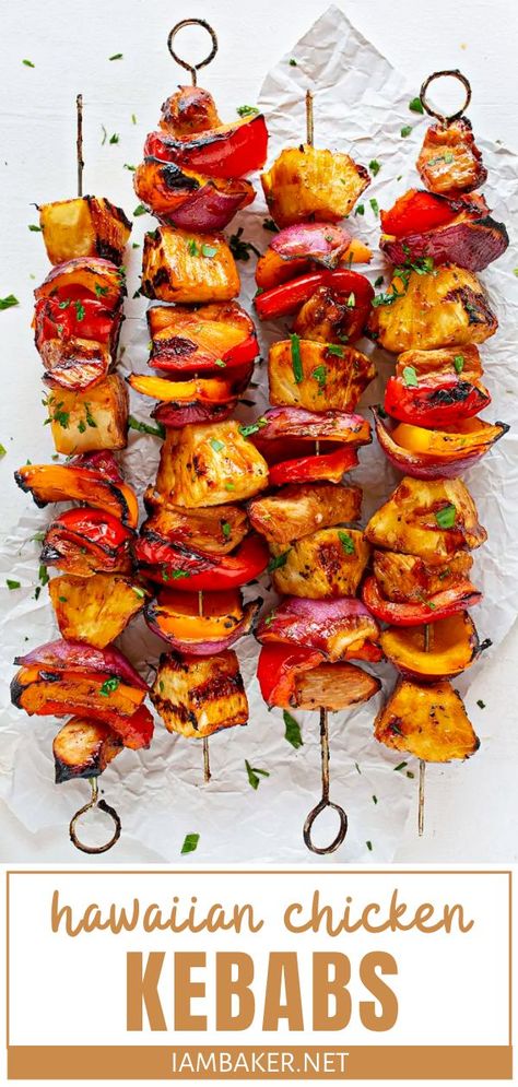 Summer Dinner Recipes Grill, Hawaiian Chicken Kabobs, Kebabs On The Grill, Menu Recipes, Meals Ideas, Hawaiian Chicken, Kabob Recipes, Tasty Meals, Skewer Recipes