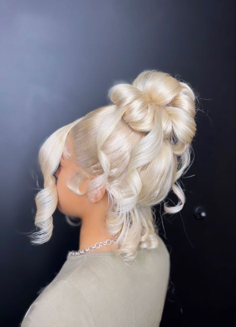 Blonde Updo, Parting Hair, Black Wedding Hairstyles, Color Wigs, High Ponytail Hairstyles, Natural Hair Bun Styles, Straight Weave Hairstyles, Hair For Women, Blonde Lace Front Wigs