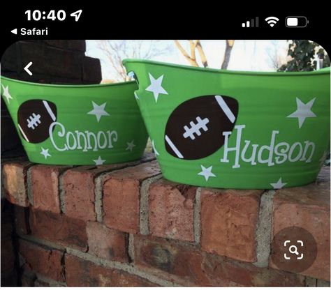 Football Bouquet, Senior Basket, Football Gift Baskets, Team Mom Football, Senior Night Football, Football Player Gifts, Football Team Gifts, Football Banquet, Gift For Coach