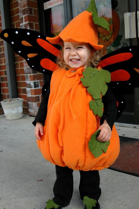 Pumpkin costume 1 Pumpkin Shoes, Adult Pumpkin Costume, Toddler Pumpkin Costume, Baby Halloween Pumpkin, Baby Pumpkin Costume, Mom Costumes, Baby Pumpkin, Pumpkin Halloween Costume, Scary Face