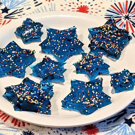 Eclipse Meal Ideas, Star Shaped Food Ideas, Outer Space Themed Snacks, Space Cooking Ideas For Kids, Star Snack Ideas, Star Food Ideas, Eclipse Party Decorations, Star Themed Food, Eclipse Food Ideas