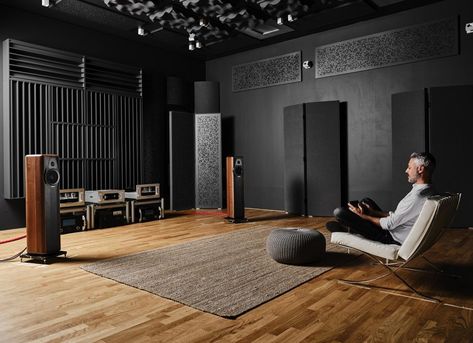 Sonus faber Speaker Review 2021: Design, Audio Quality, Best Sounding - Rolling Stone Audiophile Room, Hifi Room, Room Speakers, Sonus Faber, Audiophile Listening Room, Home Music Rooms, Vinyl Room, Sound Room, Audiophile Speakers