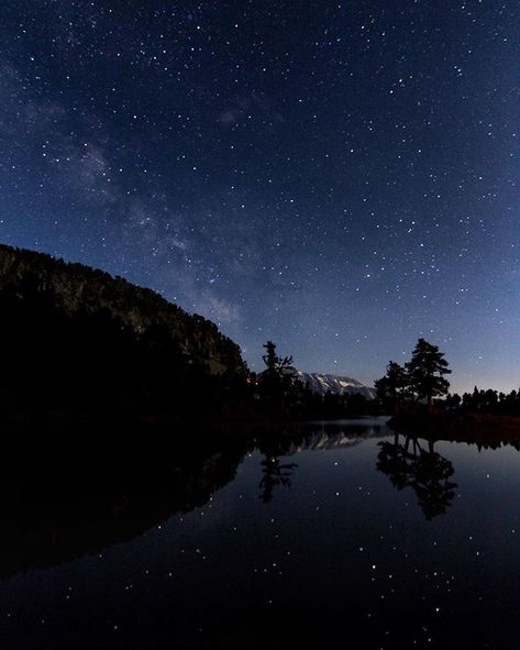 @liev.photo Tribulations sur l’Etoile #night #nightphotography #nightsky #globetrotter #stars #etoiles #infinity #reflection #reflet #lac #randonnée #amour #bonheur #astrologie #astrophotography #nuit #nuitetoilee #montagne #mountains #mountainlovers #voielactée #clairobscur #art #photography #travel #voyage #travelphotography #alps #alpes #chamrousse Etoile Aesthetic, Star Ethereal, Midnight Swim, Church Stage Design, Church Stage, Night Sky Wallpaper, Light Pollution, Happy Vibes