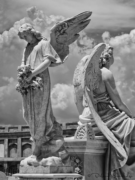 amazing angel sculptures (typically found in Cuba) Cienfuegos Cemetery. Deborah Sandidge Infrared Photography with Nik Silver Efex Pro 2 Fantasy Angel, Cemetery Angels, Cemetery Statues, Istoria Artei, I Believe In Angels, Angel Statue, Angel Sculpture, Ange Demon, Cemetery Art