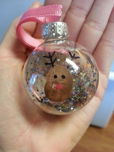 Christmas Ornaments Crafts For Toddlers, Diy Christmas Gifts For Grandparents, Kid Ornaments, Christmas Gifts For Grandparents, Diy Christmas Candy, Clear Christmas Ornaments, Christmas Crafts For Kids To Make, Kids Christmas Ornaments, Fun Christmas Crafts