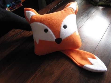 Emoji Pillows, Fox Pillow, Fox Crafts, Fox Baby Shower, Animal Pillow, Fox Decor, Baby Pillow, Baby Sewing Projects, Boy Quilts