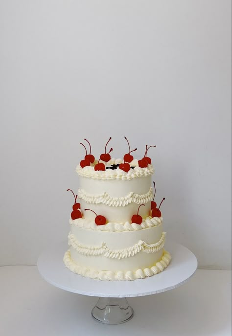 Vintage Cherry Wedding Cake, Kitschy Wedding Cake, Wedding Cake Cherries, Small Vintage Wedding Cake, Wedding Cake With Cherries, Vintage Inspired Wedding Cake, Sheet Wedding Cake, Vintage Cake Wedding, 70s Wedding Cake