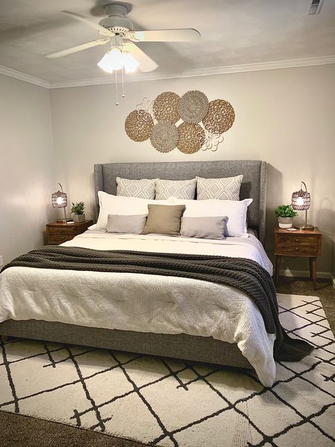 Grey And Brown Room Ideas Bedroom, Bedroom Furniture With Grey Headboard, Gray Bed Master Room, Bedroom Ideas With King Size Bed, Guest Bedroom Grey Bed, Modern Bedroom Grey Headboard, Master Bedrooms Dark Grey Bed, Dark Grey Upholstered Bed Bedroom Ideas, Simple Grey And White Bedroom Ideas