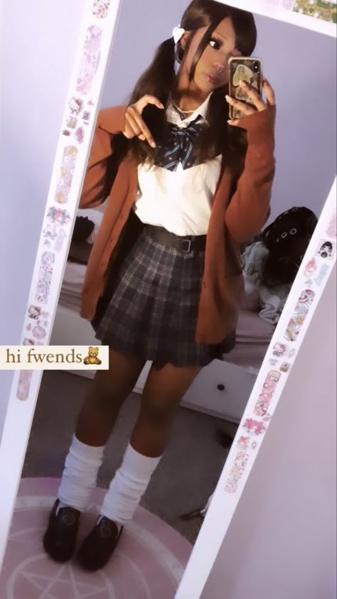 Black Gyaru Outfit, Gyaru Fashion Black, Gyaru Outfit Ideas, Gyrua Girl Outfit, Black Kawaii Girl, Kogal Fashion, Black Gyaru, Harajuku Style Mini Skirt For School, Dark Girly Kei