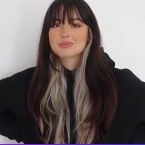 Balayage, Black Hair With Blonde Hair Underneath, Half Bleach Half Black Hair, Money Piece Hair With Bangs Brown, Two Toned Black Hair, Black Hair With Blonde Highlights Bangs, Medium Length Layered Hair Curtain Bangs, Black Hair With Highlights Underneath, Half Blonde Half Brunette Hair