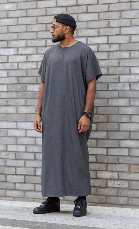 Moslem Men Fashion, Jubbah Men Fashion Dubai, Muslim Men Outfit, Jalabia For Men, Muslim Men Fashion, Umroh Outfit, Jubbah Men, Muslim Men Clothing, Jalabia Styles