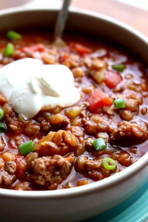 Instant Pot Ground Turkey Lentil Chili - 365 Days of Slow Cooking and Pressure Cooking Ground Turkey Lentil, Chili Recipe Instant Pot, Turkey Lentil Chili, Ground Chicken Chili Recipe, Crockpot Ground Turkey, Turkey Lentil, Ground Turkey Chili Recipe, Lentil Chili Recipe, Pressure Cooker Turkey