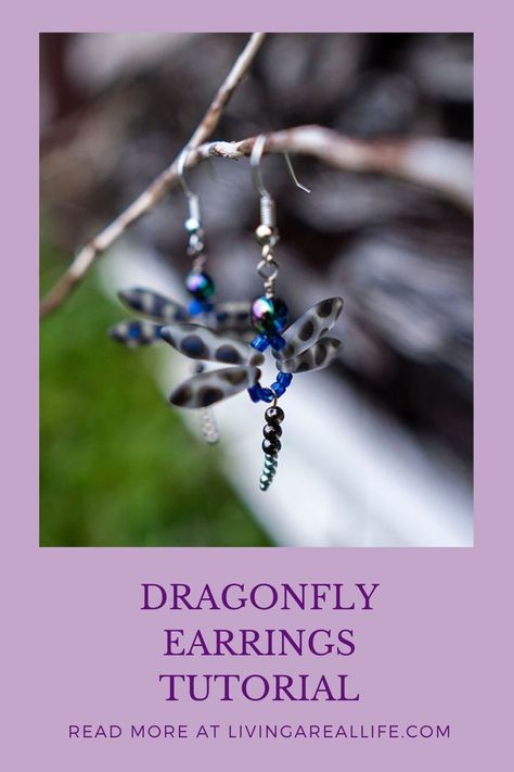 Dragonfly Earrings Tutorial - Living a Real Life Diy Dragonfly, Fly Earrings, Firefly Jewelry, Simple Crafts For Kids, Jewelry Making Instructions, Wire Wrap Earrings, Beaded Dragonfly, Making Bracelets With Beads, Decor Makeover